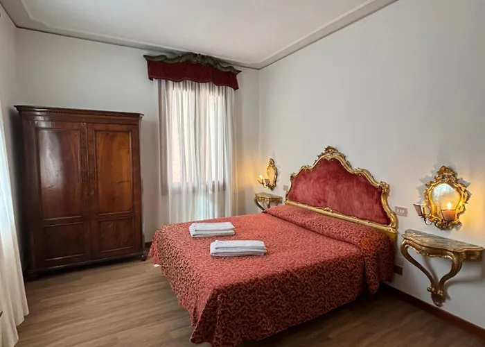 Apartment Ca Barbaro With Altana-appartamenti Storici- Venice