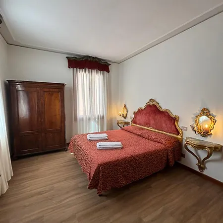 Apartment Ca Barbaro With Altana-appartamenti Storici- Venice